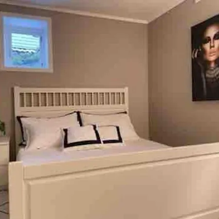 아파트 Sentrumsnaer Med 3 Soverom. 베르겐